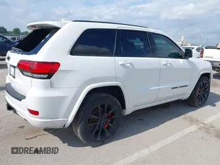 2017 Jeep Grand Cherokee Altitude с VIN 1C4RJFAG4HC864739, выставлен на аукционе IAAI как лот 42525748 с пробегом 159 388 миль миль и . История ставок и продаж доступна на DreamBid. Изображение 4.