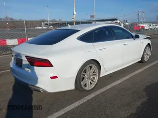 2017 Audi A7 Premium Plus с VIN WAUW2AFC6HN025573, выставлен на аукционе IAAI как лот 41479846 с пробегом 82 573 миль миль и . История ставок и продаж доступна на DreamBid. Изображение 4.