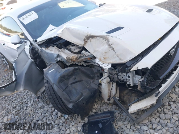 2020 Ford Mustang GT z VIN 1FA6P8CF5L5157752, wystawiony jako IAAI lot #40629901 z przebiegiem 37 450 mil mil oraz . Historia ofert i sprzedaży dostępna na DreamBid. Obrazek 6.