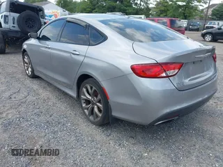2015 Chrysler 200 S with VIN 1C3CCCBB8FN565732, listed as a IAAI auction lot 42754941 with 114,731 mi miles and . Bid and sale history available at DreamBid. Image 3.