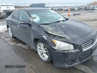 2011 Nissan Maxima 3.5 SV with VIN 1N4AA5AP8BC825866, listed as a IAAI auction lot 41660679 with 149,571 mi miles. Bid and sale history available at carsss.com. Image 1.