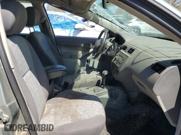 2005 Ford Focus SE with VIN 1FAFP36N65W207075, listed as a Copart auction lot 46033255 with 106,343 mi miles and Salvage Title. Bid and sale history available at carsss.com. Image 7.