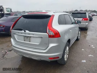 2016 Volvo XC60 T5 Drive-E Premier with VIN YV440MDK0G2826671, listed as a IAAI auction lot 41466201 with 81,659 mi miles. Bid and sale history available at carsss.com. Image 4.