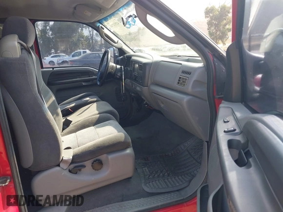 2003 Ford F-250 XL with VIN 1FTNX21SX3EA27162, listed as a IAAI auction lot 42532244 with 111,388 mi miles and . Bid and sale history available at DreamBid. Image 5.