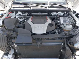 2021 Audi SQ5 Premium Plus with VIN WA1B4AFY2M2035563, listed as a IAAI auction lot 42396190 with 40,117 mi miles and . Bid and sale history available at DreamBid. Image 10.