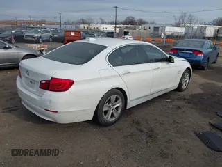 2012 BMW 5 Series 528i xDrive with VIN WBAXH5C53CDW10660, listed as a IAAI auction lot 41016708 with 157,757 mi miles and . Bid and sale history available at carsss.com. Image 4.