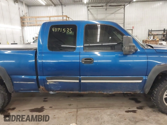 2003 Chevrolet Silverado 1500 with VIN 2GCEK19T931236982, listed as a IAAI auction lot 41178535 with 144,996 mi miles. Bid and sale history available at carsss.com. Image 14.