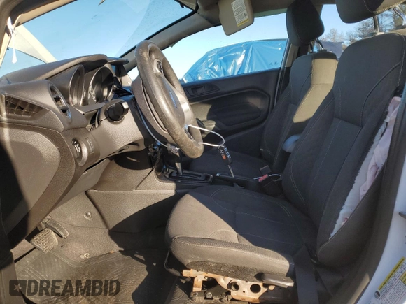 2019 Ford Fiesta SE z VIN 3FADP4BJ7KM138697, wystawiony jako Copart lot #88645105 z przebiegiem 117 655 mil mil oraz Szkoda całkowita • Salvage title. Historia ofert i sprzedaży dostępna na DreamBid. Obrazek 7.