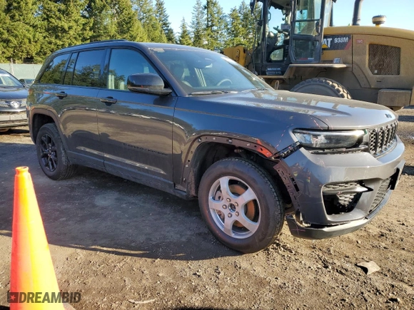 2024 Jeep Grand Cherokee Altitude with VIN 1C4RJHAG2R8519855, listed as a Copart auction lot 48216835 with 19,951 mi miles and Clean Title. Bid and sale history available at carsss.com. Image 4.