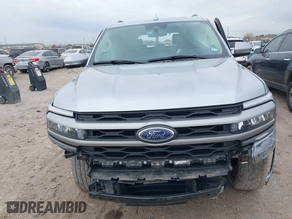 2024 Ford Expedition XLT with VIN 1FMJU1H86REA23139, listed as a IAAI auction lot 41429165 with 14,540 mi miles. Bid and sale history available at carsss.com. Image 12.