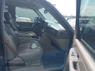 2005 GMC Yukon SLT z VIN 1GKEK13T75J214291, wystawiony jako IAAI lot #42308154 z przebiegiem 286 500 mil mil oraz . Historia ofert i sprzedaży dostępna na DreamBid. Obrazek 5.