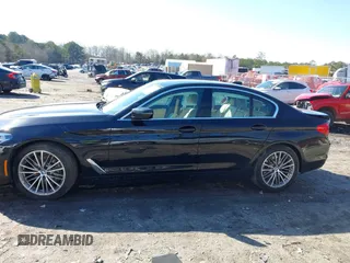 2019 BMW 5 Series 530i z VIN WBAJA5C56KWW03537, wystawiony jako IAAI lot #41430626 z przebiegiem 98 240 mil mil oraz . Historia ofert i sprzedaży dostępna na DreamBid. Obrazek 14.