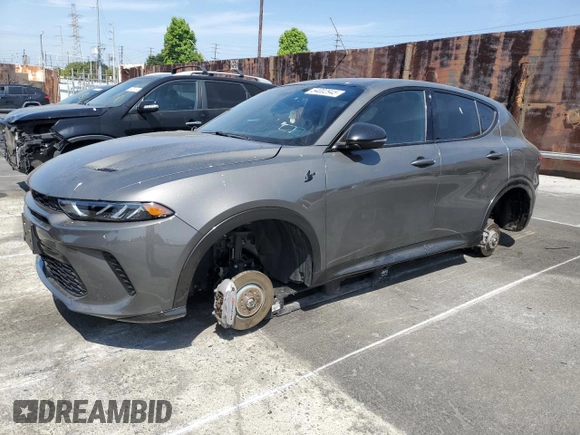 2024 Dodge Hornet R/T Plus with VIN ZACPDFDW8R3A09306, listed as a Copart auction lot 54002945 with 11,694 mi miles and Salvage title. Bid and sale history available at DreamBid. Image 1.