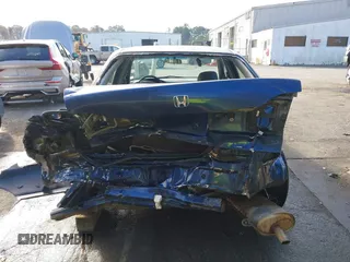 2002 Honda Accord LX with VIN 1HGCG56472A019966, listed as a IAAI auction lot 40884999 with Not provided miles and . Bid and sale history available at DreamBid. Image 16.