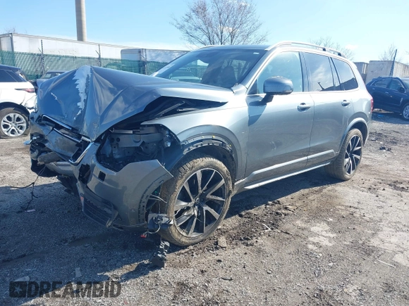 2018 Volvo XC90 Momentum with VIN YV4A22PK6J1386904, listed as a IAAI auction lot 41871000 with 58,955 mi miles. Bid and sale history available at carsss.com. Image 16.