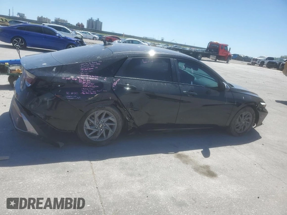 2024 Hyundai Elantra SEL with VIN KMHLM4DG8RU703072, listed as a Copart auction lot 48698685 with 29,827 mi miles and Salvage Title. Bid and sale history available at carsss.com. Image 3.
