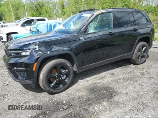 2025 Jeep Grand Cherokee Limited z VIN 1C4RJHBG3SC271634, wystawiony jako Copart lot #56330865 z przebiegiem 7 715 mil mil oraz Szkoda całkowita • Salvage title. Historia ofert i sprzedaży dostępna na DreamBid. Obrazek 1.