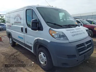 2014 Ram ProMaster Cargo z VIN 3C6TRVAG5EE106879, wystawiony jako IAAI lot #42264159 z przebiegiem 63 447 mil mil oraz . Historia ofert i sprzedaży dostępna na DreamBid. Obrazek 1.