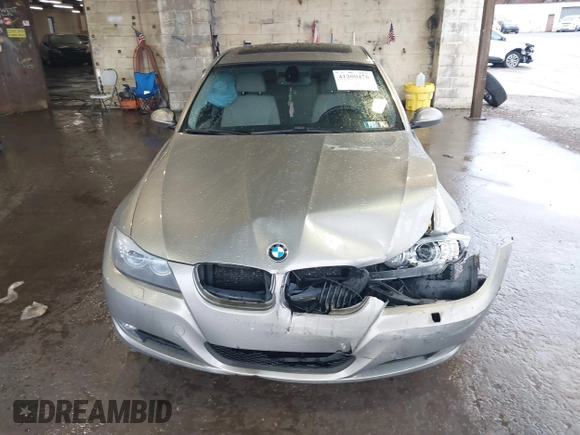 2010 BMW 3 Series 328i xDrive with VIN WBAPK5C58AA646490, listed as a IAAI auction lot 41200476 with 144,066 mi miles and . Bid and sale history available at DreamBid. Image 12.