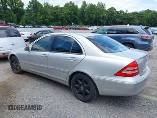 2003 Mercedes-Benz C 240 с VIN WDBRF81J73F366372, выставлен на аукционе IAAI как лот 42715567 с пробегом 159 500 миль миль и . История ставок и продаж доступна на DreamBid. Изображение 6.