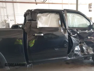 2017 Ram 2500 Laramie with VIN 3C6UR5FL8HG671078, listed as a IAAI auction lot 42233014 with 295,572 mi miles and . Bid and sale history available at DreamBid. Image 13.