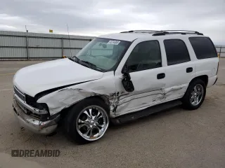 2002 Chevrolet Tahoe LT with VIN 1GNEC13Z32R197071, listed as a Copart auction lot 43734385 with 211,500 mi miles and Salvage Title. Bid and sale history available at carsss.com. Image 1.