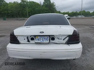 2007 Ford Police Interceptor z VIN 2FAFP71W27X105075, wystawiony jako IAAI lot #42219813 z przebiegiem Nie podano mil oraz . Historia ofert i sprzedaży dostępna na DreamBid. Obrazek 15.
