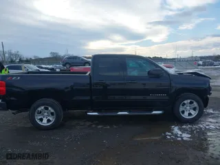 2018 Chevrolet Silverado 1500 LT with VIN 1GCVKREC1JZ349561, listed as a IAAI auction lot 41277292 with 102,525 mi miles. Bid and sale history available at carsss.com. Image 13.