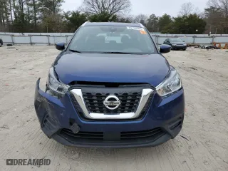 2020 Nissan Kicks SV with VIN 3N1CP5CVXLL501226, listed as a Copart auction lot 49186505 with 107,772 mi miles and Salvage Title. Bid and sale history available at carsss.com. Image 5.