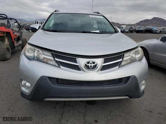 2015 Toyota RAV4 XLE with VIN 2T3RFREV0FW303718, listed as a Copart auction lot 48162115 with 196,425 mi miles and Salvage Title. Bid and sale history available at carsss.com. Image 5.