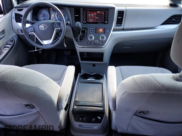 2018 Toyota Sienna LE Auto Access Seat with VIN 5TDKZ3DC8JS915102, listed as a Copart auction lot 44903865 with 112,098 mi miles and Clean Title. Bid and sale history available at carsss.com. Image 8.