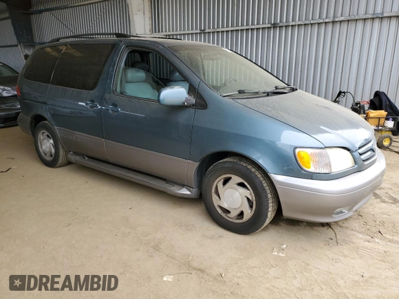 2002 Toyota Sienna LE with VIN 4T3ZF13C92U438886, listed as a Copart auction lot 49158085 with 144,706 mi miles and Salvage Title. Bid and sale history available at carsss.com. Image 4.