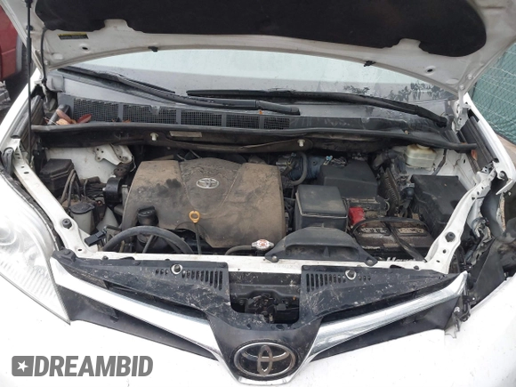 2018 Toyota Sienna LE Auto Access Seat with VIN 5TDKZ3DC6JS928592, listed as a IAAI auction lot 41421831 with 112,390 mi miles. Bid and sale history available at carsss.com. Image 10.