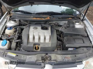 2004 Volkswagen Jetta GLS with VIN WVWSR61JX4W143002, listed as a IAAI auction lot 42206137 with 270,480 mi miles and . Bid and sale history available at DreamBid. Image 10.