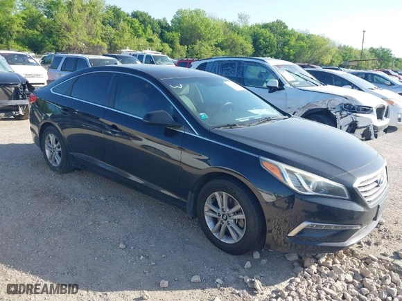 2015 Hyundai Sonata 2.4L SE with VIN 5NPE24AF0FH163432, listed as a IAAI auction lot 42005069 with 186,390 mi miles. Bid and sale history available at carsss.com. Image 1.