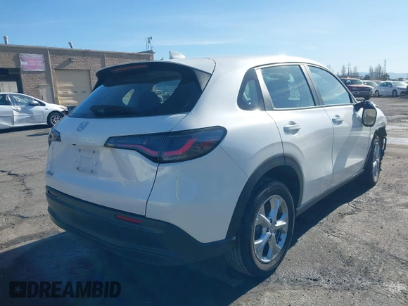 2024 Honda HR-V LX with VIN 3CZRZ1H34RM754640, listed as a IAAI auction lot 41525058 with 14,611 mi miles. Bid and sale history available at carsss.com. Image 4.
