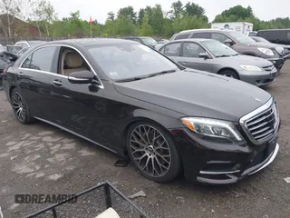 2015 Mercedes-Benz S 550 z VIN WDDUG8FBXFA123544, wystawiony jako IAAI lot #42390700 z przebiegiem 113 519 mil mil oraz . Historia ofert i sprzedaży dostępna na DreamBid. Obrazek 1.