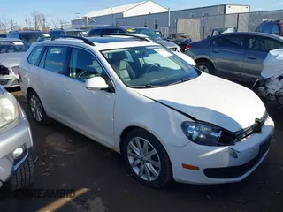2011 Volkswagen Jetta SportWagen TDI with VIN 3VWPL7AJ4BM623673, listed as a IAAI auction lot 41744308 with 86,701 mi miles. Bid and sale history available at carsss.com. Image 1.