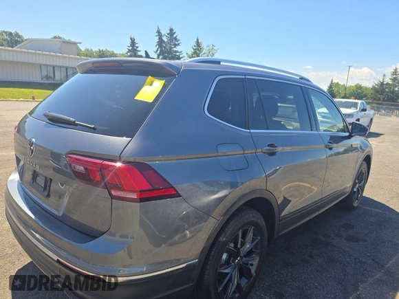 2024 Volkswagen Tiguan SE с VIN 3VV3B7AXXRM083203, выставлен на аукционе IAAI как лот 42813448 с пробегом 30 988 миль миль и . История ставок и продаж доступна на DreamBid. Изображение 25.