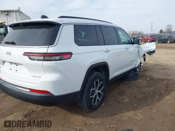 2024 Jeep Grand Cherokee Limited with VIN 1C4RJKBG2R8625086, listed as a IAAI auction lot 41461558 with 3,001 mi miles and . Bid and sale history available at DreamBid. Image 4.