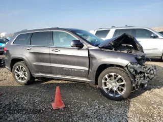 2019 Jeep Grand Cherokee Summit with VIN 1C4RJFJG9KC749707, listed as a Copart auction lot 83194534 with 111,566 mi miles and Salvage Title. Bid and sale history available at carsss.com. Image 4.