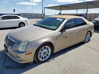 2005 Cadillac STS z VIN 1G6DC67A350148213, wystawiony jako Copart lot #59777405 z przebiegiem 118 027 mil mil oraz Czysty tytuł • Clean title. Historia ofert i sprzedaży dostępna na DreamBid. Obrazek 1.