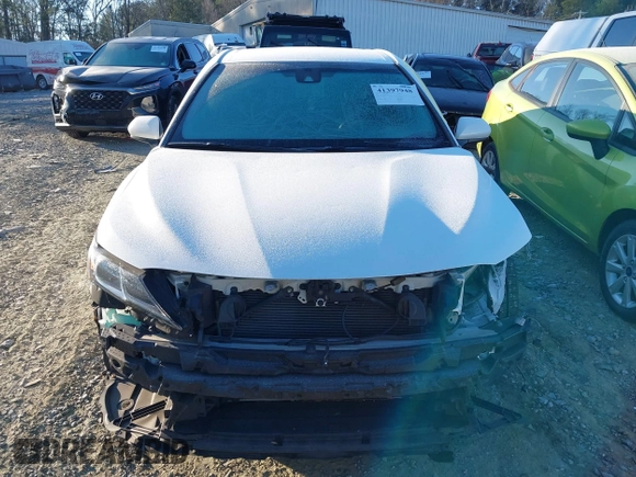 2020 Toyota Camry SE z VIN 4T1G11AK9LU997770, wystawiony jako IAAI lot #41397948 z przebiegiem 97 338 mil mil oraz . Historia ofert i sprzedaży dostępna na DreamBid. Obrazek 12.