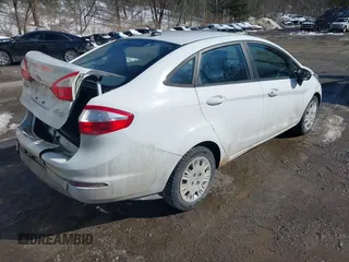2014 Ford Fiesta S z VIN 3FADP4AJ4EM125475, wystawiony jako IAAI lot #41697578 z przebiegiem 160 189 mil mil oraz . Historia ofert i sprzedaży dostępna na DreamBid. Obrazek 4.