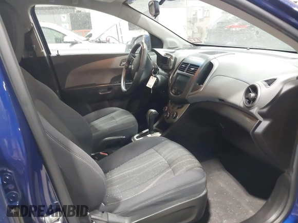 2013 Chevrolet Sonic LT with VIN 1G1JC6SB5D4202627, listed as a IAAI auction lot 41653165 with 109,807 mi miles. Bid and sale history available at carsss.com. Image 5.