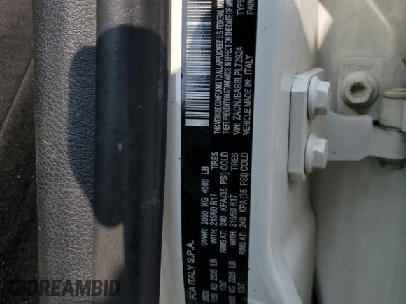 2020 Jeep Renegade Sport with VIN ZACNJBAB8LPL72924, listed as a Copart auction lot 59729075 with 153,257 mi miles and Salvage title. Bid and sale history available at DreamBid. Image 13.