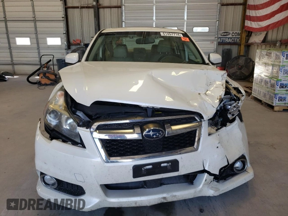 2014 Subaru Legacy z VIN 4S3BMCN67E3027388, wystawiony jako Copart lot #61457714 z przebiegiem Nie podano mil oraz Szkoda całkowita • Salvage title. Historia ofert i sprzedaży dostępna na DreamBid. Obrazek 5.