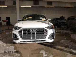 2023 Audi Q5 Premium Plus with VIN WA1BBAFY1P2020434, listed as a IAAI auction lot 40964961 with 26,606 mi miles and . Bid and sale history available at DreamBid. Image 12.