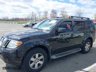 2011 Nissan Pathfinder LE with VIN 5N1AR1NB1BC601571, listed as a IAAI auction lot 41981127 with 175,849 mi miles. Bid and sale history available at carsss.com. Image 12.