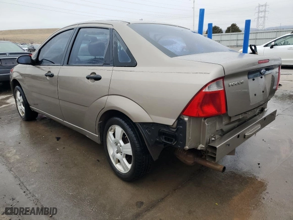 2005 Ford Focus S with VIN 1FAFP34NX5W279805, listed as a Copart auction lot 48206085 with NaN miles and Salvage Title. Bid and sale history available at carsss.com. Image 2.